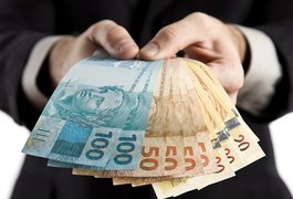 AMA afirma que pagar 13º salário é prioridade das prefeituras