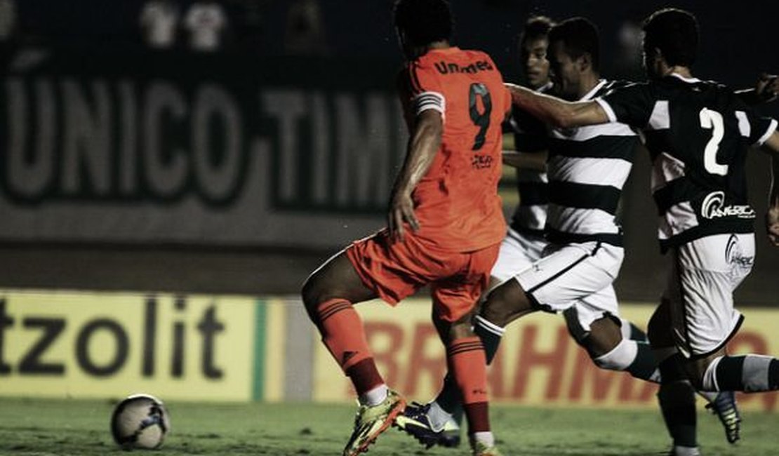 Fred alcança marca história, Fluminense supera Goiás e retorna ao G-4