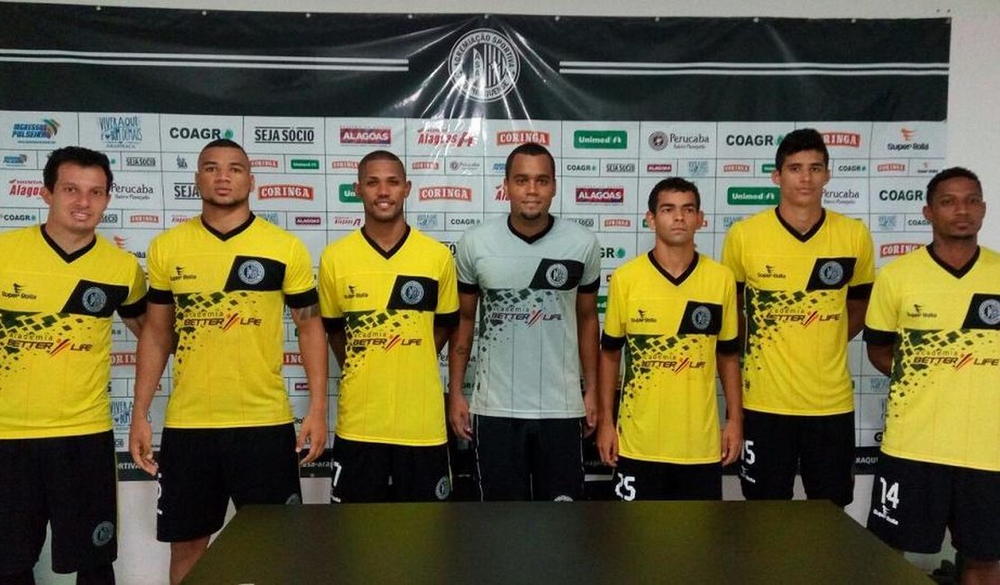 Diretoria anuncia pacotão de reforços para o elenco alvinegro