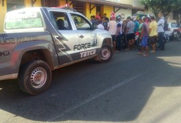 Suspeito de assalto é detido em flagrante por policiais à paisana em bar de Arapiraca