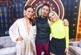 Carlinhos Maia senta ao lado de Paolla Oliveira e Giovanna Lancellotti em quadro da TV Globo