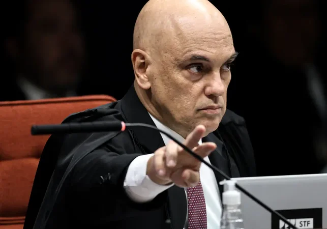 Moraes nega conversas com Vorcaro no dia em que banqueiro foi preso