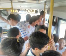 Após acidente com ônibus escolar, estudantes universitários de Craíbas denunciam superlotação