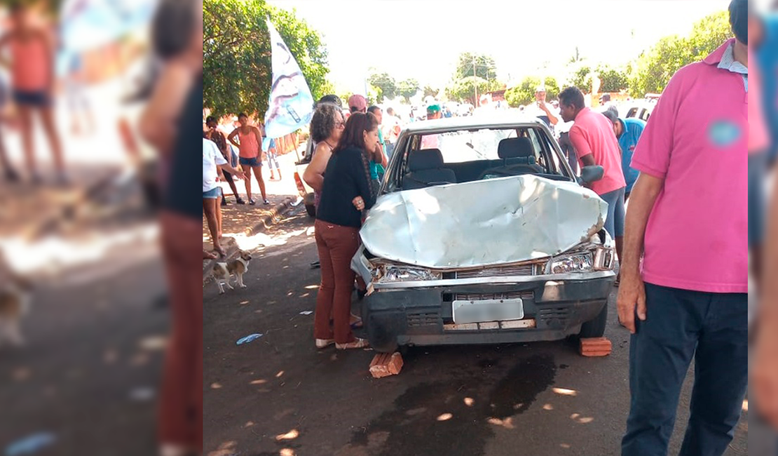 Vídeo. Carro desgovernado atropela nove pessoas em passeata eleitoral