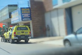 Homem é flagrado andando nu no Centro de Arapiraca