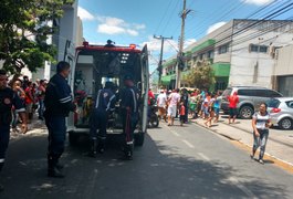 Mototaxista perde controle e atropela pedestre no Centro de Arapiraca