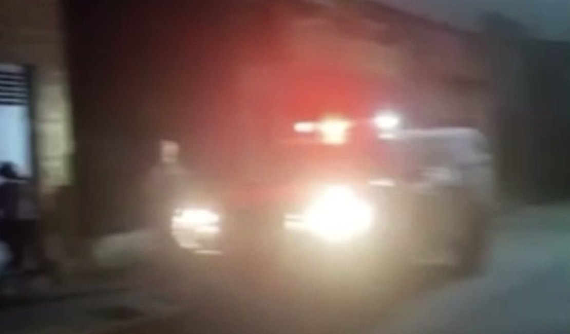 Professora aposentada morre durante incêndio em residência, no interior alagoano
