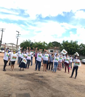 Professores de Lagoa da Canoa realizam manifestação contra a Prefeitura