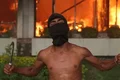 Casa de ex-primeiro-ministro do Nepal é queimada por manifestantes com esposa dentro