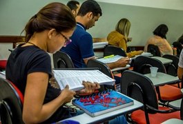 Mais de 14 mil candidatos farão o concurso da Educação neste domingo