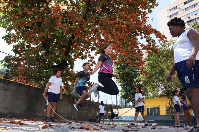 Dia das Crianças: psicopedagoga dá dicas de como escolher o presente e a brincadeira ideal por idade