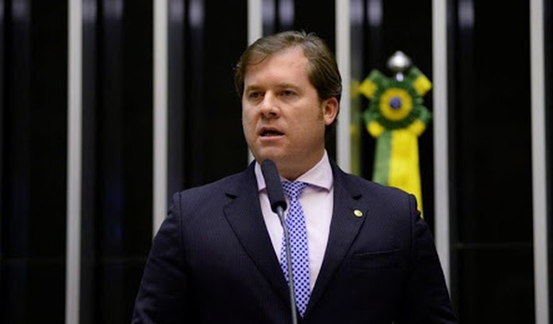 Deputado Marx Beltrão se pronuncia contra 'pardais' eletrônicos instalados em Maceió