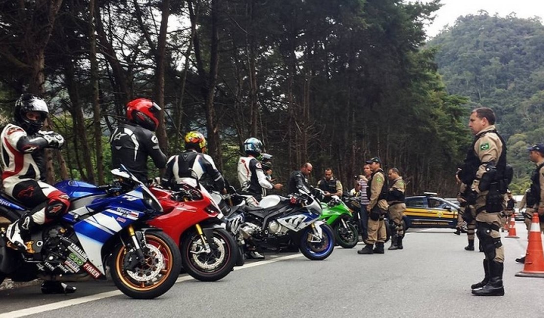 PRF detém 13 motociclistas em “racha” na rodovia Washington Luís