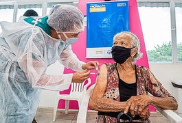 Primeira dose de vacinação contra a covid-19 está suspensa em Arapiraca