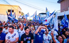 Dário Roberto mobiliza multidão em Feira Grande em grande caminhada de apoio a Lucas Barbosa e Alvinho Lira