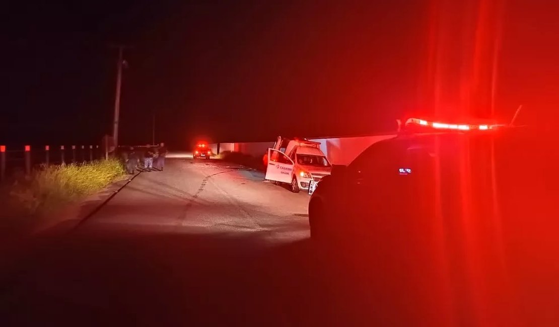 Capotamento deixa bebê de cinco meses morto na AL-210, em Cajueiro