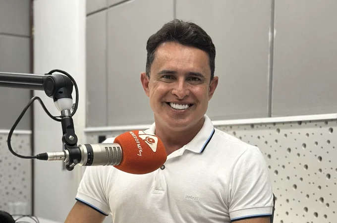 Em entrevista, Secretário Luciano Lucena destaca investimentos e avanços na Educação de Penedo