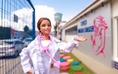 Boneca Barbie no Espaço Nascer