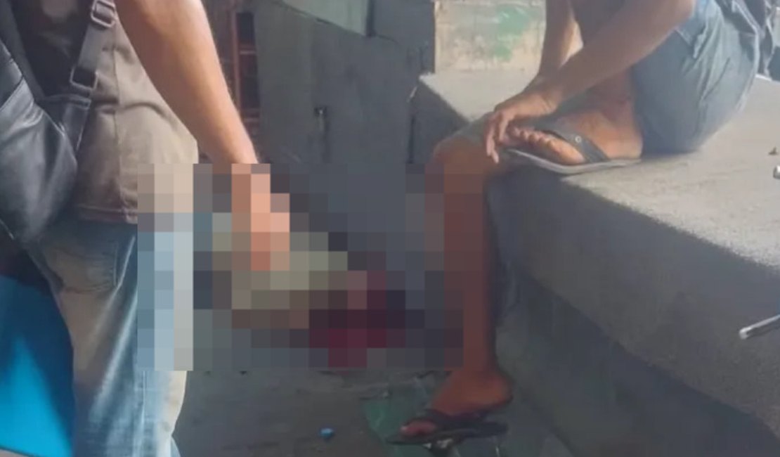 Carregador de 24 anos é assassinado a tiros no Mercado da Produção, em Maceió