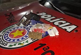 Homem tenta evitar abordagem da PM, mas é flagrado e preso com arma e drogas no interior de Alagoas