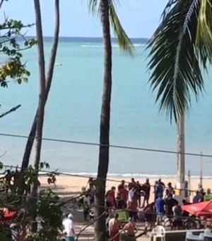 Vídeo. Homem de 58 anos morre ao sofrer mal súbito na Praia da Ponta Verde