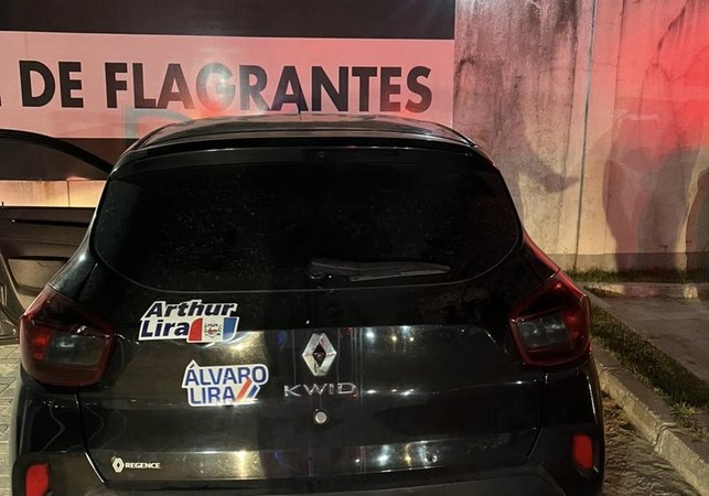 PRF prende homem com carro clonado na BR-316, em Santa Luzia do Norte
