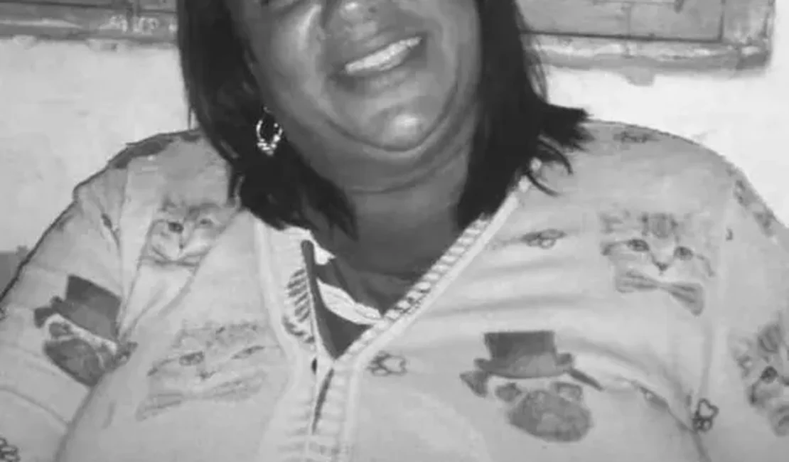 Mulher é assassinada a tiros na porta de casa no Agreste de Pernambuco