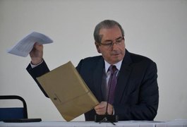 Eduardo Cunha nega renúncia e a intenção de fazer delação à Lava Jato