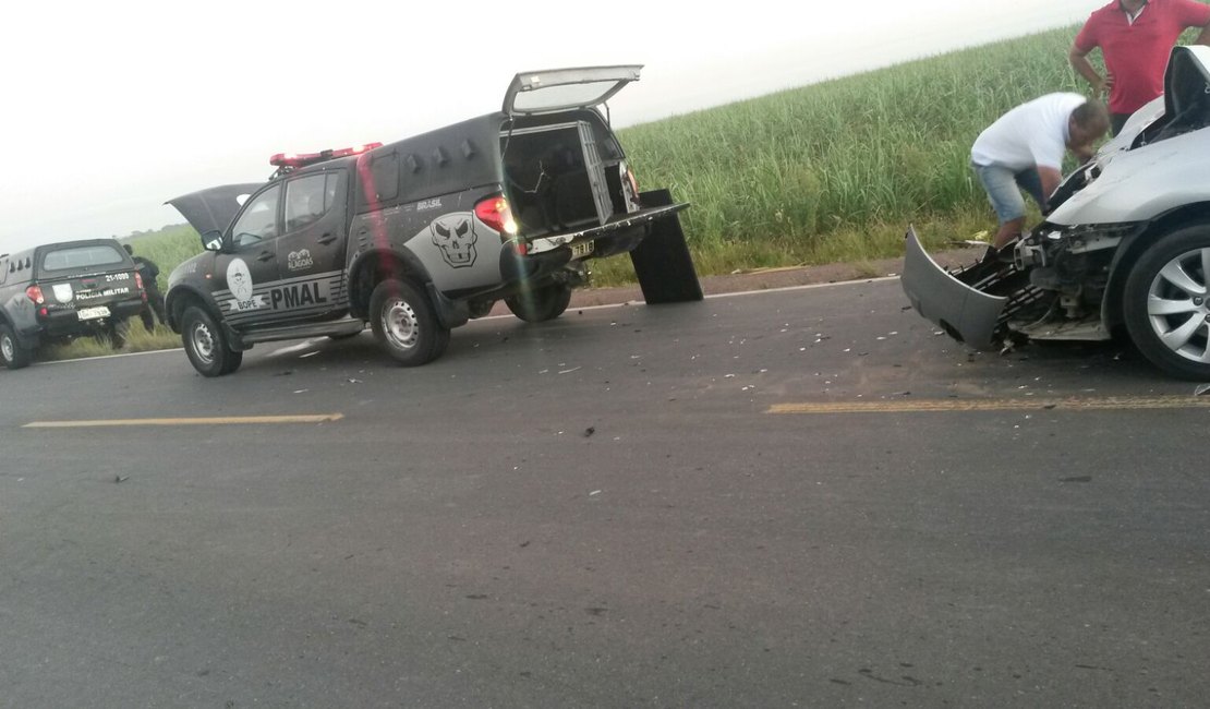 Viaturas do Bope se envolvem em acidente na Rodovia AL-220