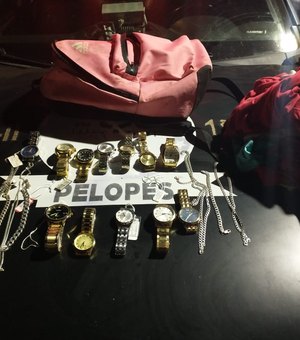 Dupla é presa após furtar produtos em loja de confecções no Centro de São Miguel dos Campos
