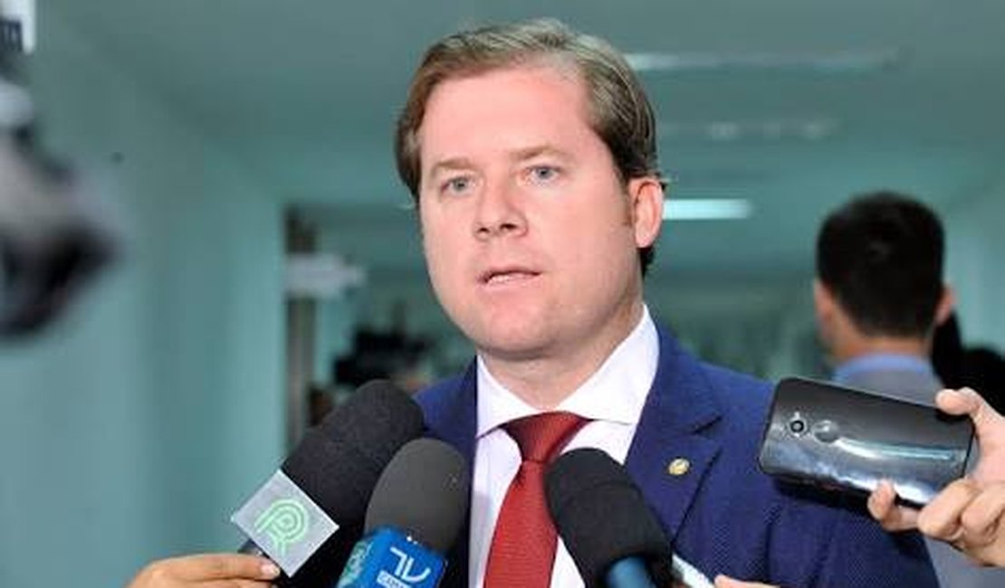 Ministro Marx Beltrão devolve mais de R$ 30 mil aos cofres públicos de Coruripe