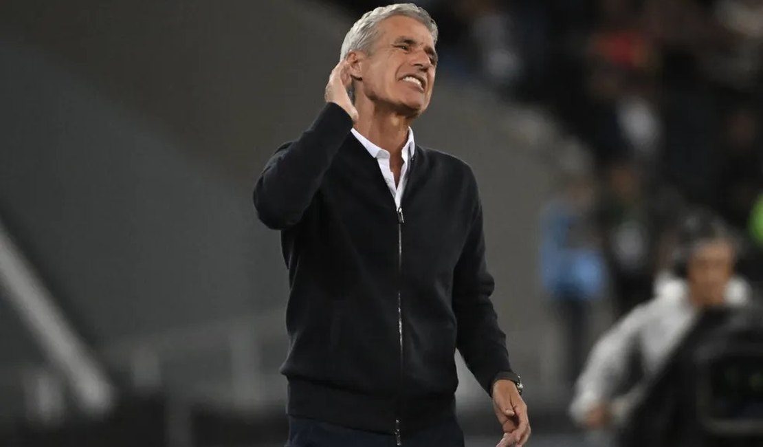 Após longa novela, Botafogo anuncia a saída de Luís Castro