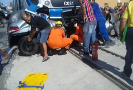 Morre segunda vítima de colisão entre carro e VLT