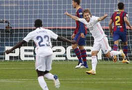 Sem torcida, Real Madrid vence Barcelona por 3 a 1