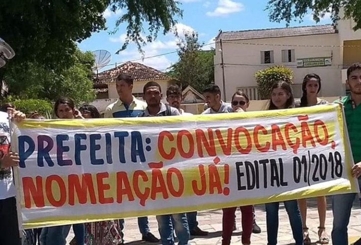 Aprovados em concurso cobram nomeações da prefeitura de Major Izidoro