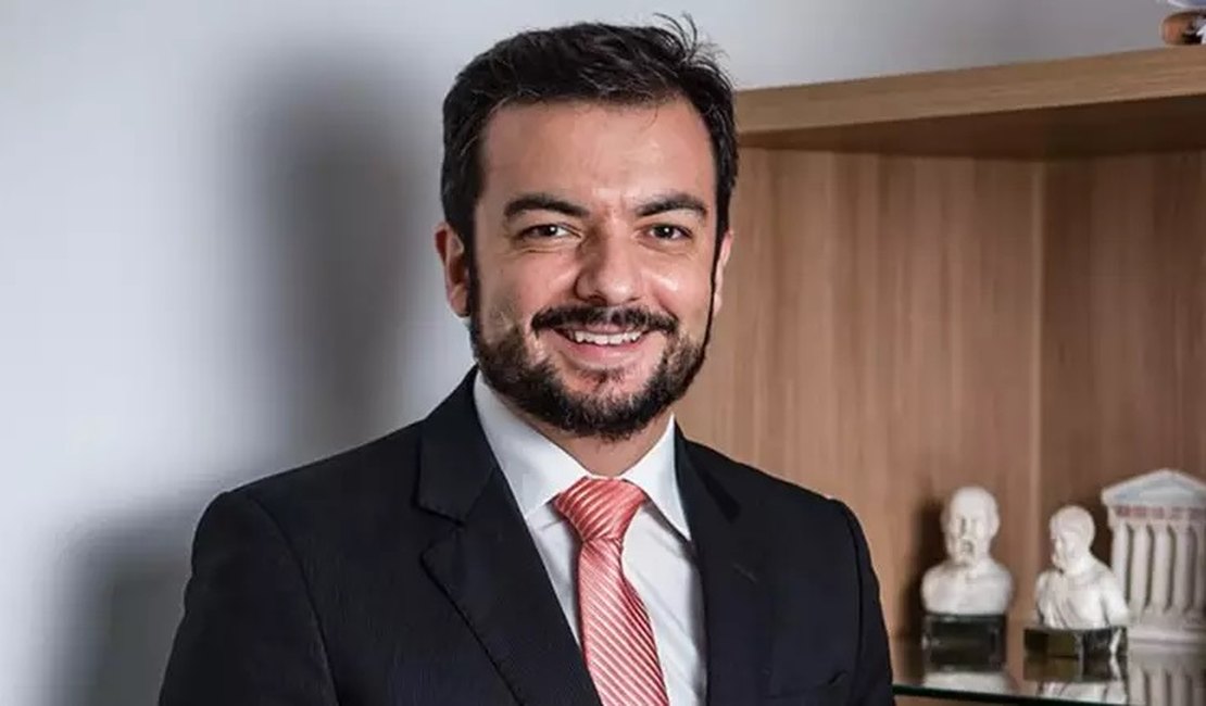 Advogado é morto após ser esfaqueado por cliente no próprio escritório em MG