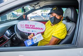 Idosos com 66 e 67 anos podem se vacinar contra covid-19 a partir de segunda (29)
