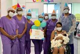 Bebê de um mês de vida se recupera da Covid-19 no Hospital da Mulher