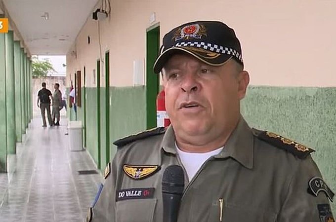Coronel do Valle visita Renasce Salgadinho, relata mau cheiro e sujeira e vídeo viraliza nas redes