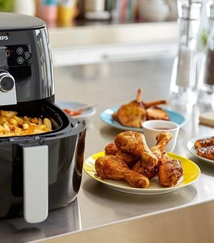 Os 7 alimentos que você nunca deve cozinhar na air fryer, segundo especialistas