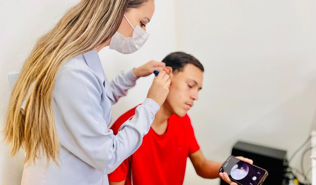 Queda de temperatura aumenta casos de otite em crianças, alerta especialista do Hospital Ib Gatto