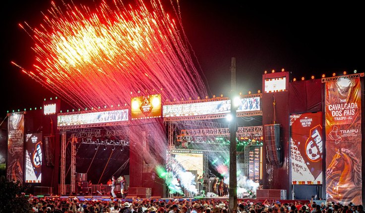 Cavalgada dos Pais 2026 reúne multidão em Traipu e celebra a cultura nordestina com grande festa