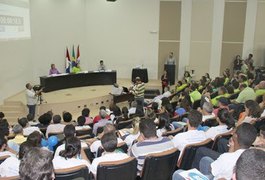 Candidatos a reitor da Ufal participam de debate