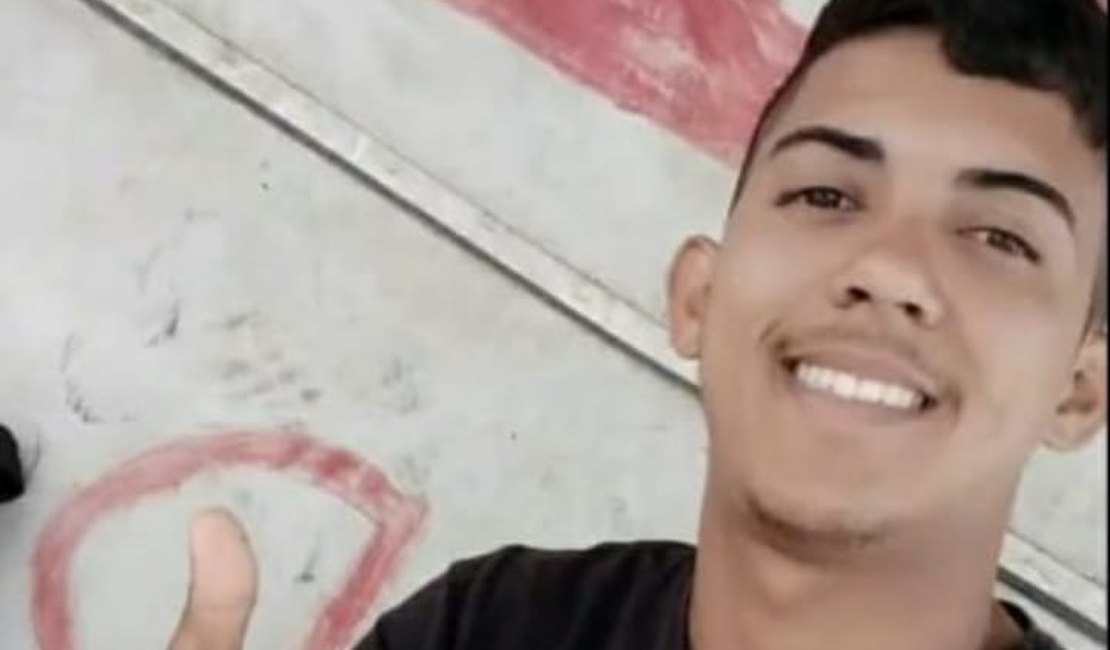 Jovem é assassinado a tiros dentro de carro durante festa na Vila Bananeiras