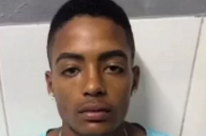 Criminoso em carro mata jovem de 18 anos a tiros em Pernambuco