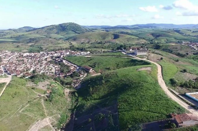 Jovem tira foto fazendo sinal de facção e sofre tentativa de homicídio em Joaquim Gomes