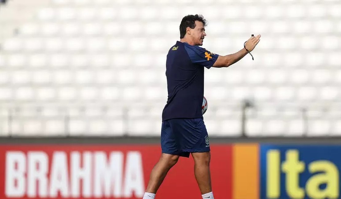 Técnico Fernando Diniz define Brasil com três mudanças para enfrentar o Uruguai