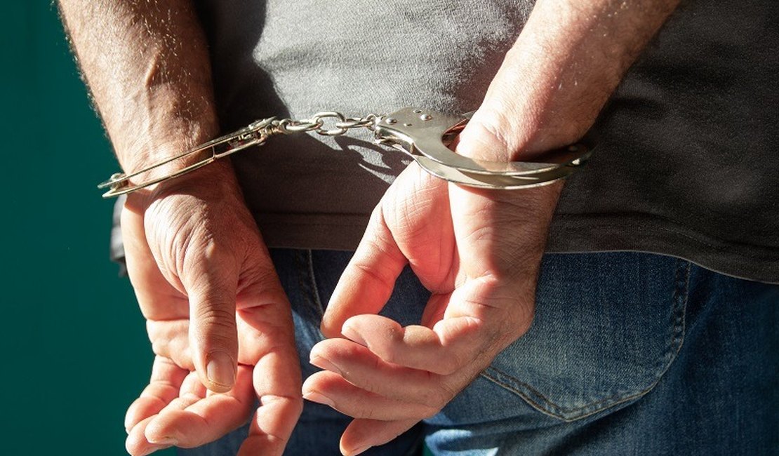 Polícia Civil prende homem suspeito de estuprar adolescente de 15 anos em Tanque D’Arca