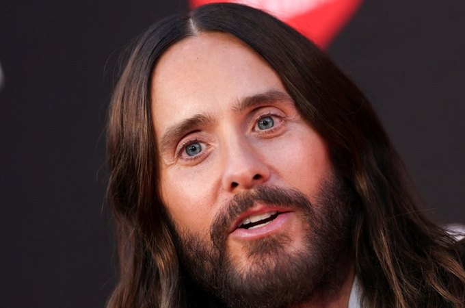 Ator Jared Leto é acusado de crimes sexuais por quatro mulheres, diz documentário