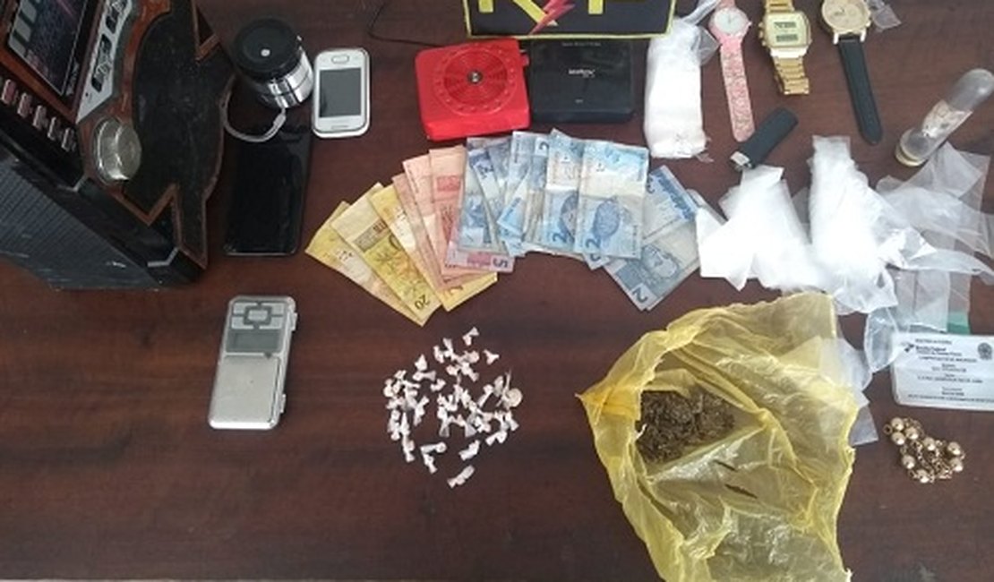 Ação ostensiva da Polícia Militar retira de circulação drogas e captura suspeitos em Arapiraca
